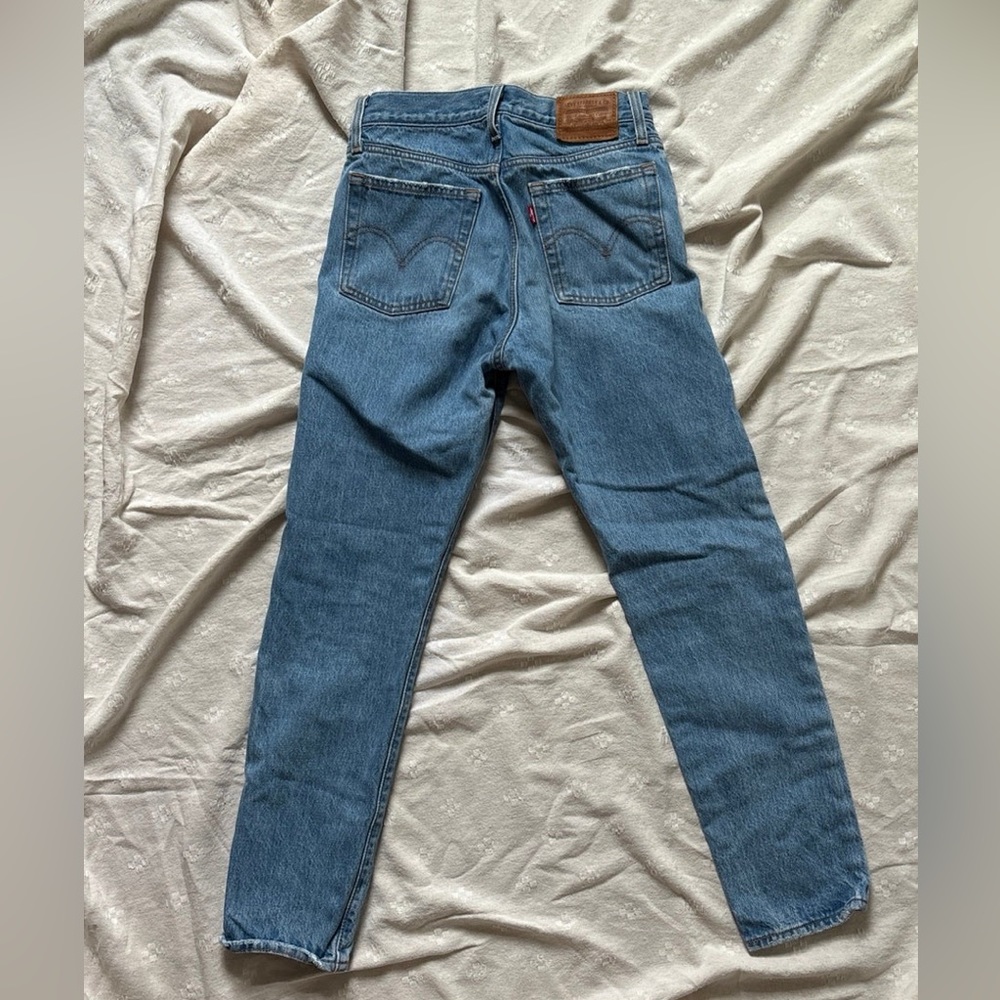Levi’s red tag wedgie straight jeans